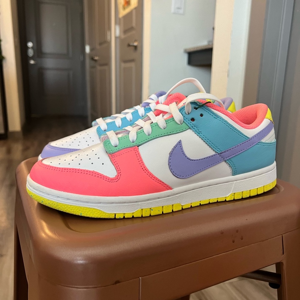 BRAND NEW NIKE DUNK LOW SE EASTER CANDY